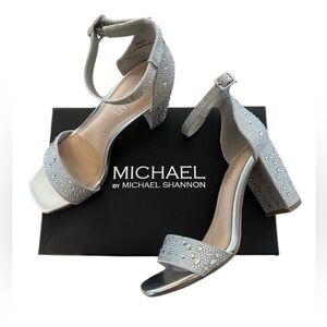 NIB Michael Shannon Heels Silver size 10 “Stella”